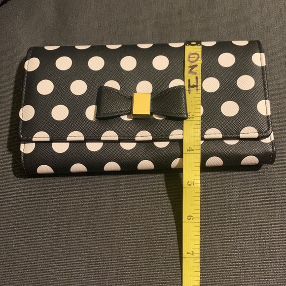 NWOT APT 9 wallet - Picture 7 of 7